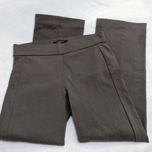 Ann Taylor army green cropped pants capris